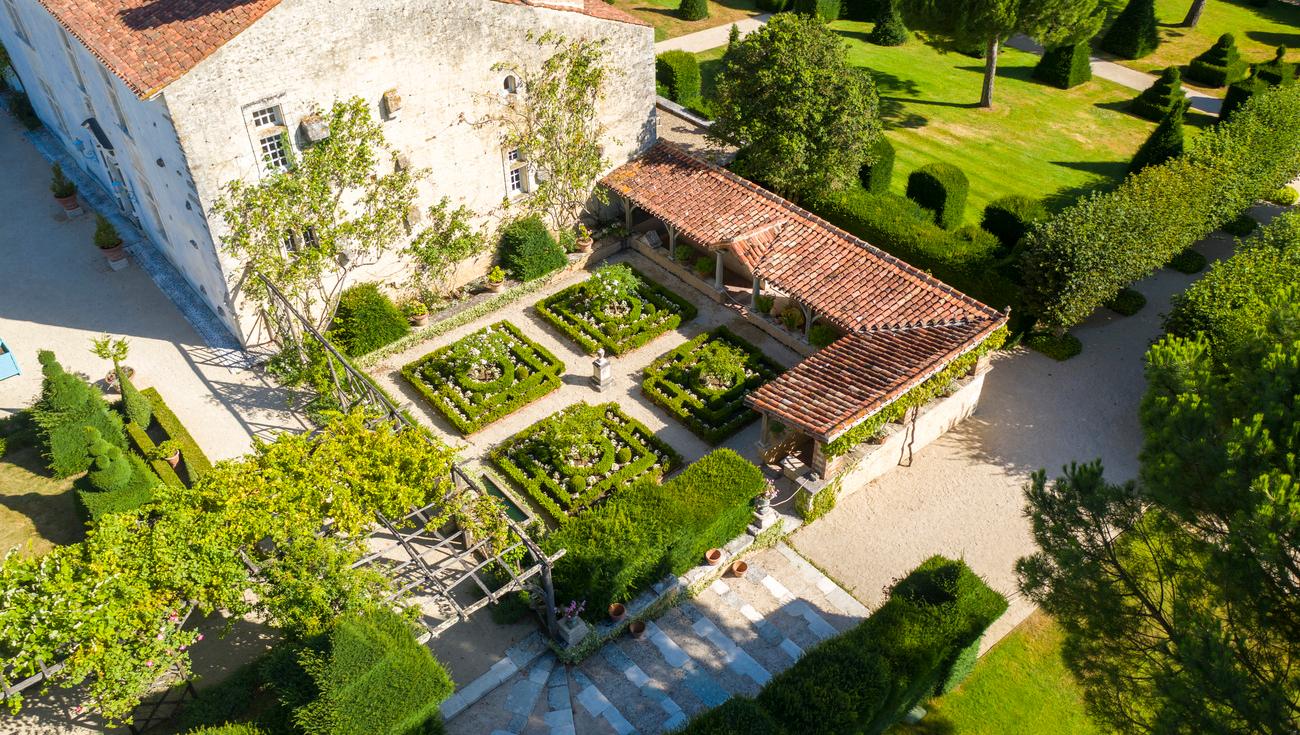 Le Cloître